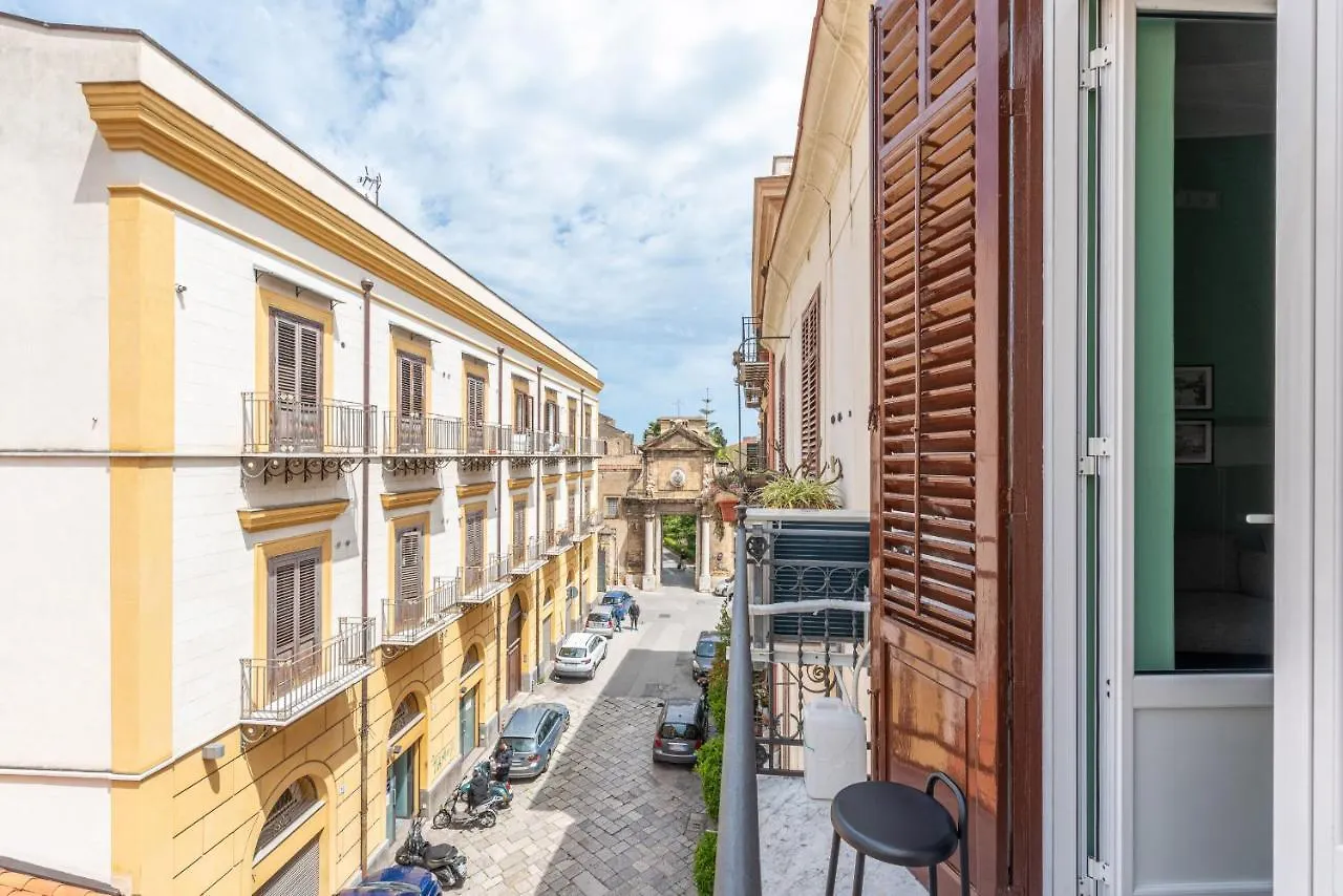 Stylish Apartment Near Piazza Magione By Wonderful Italy Palermo Italy